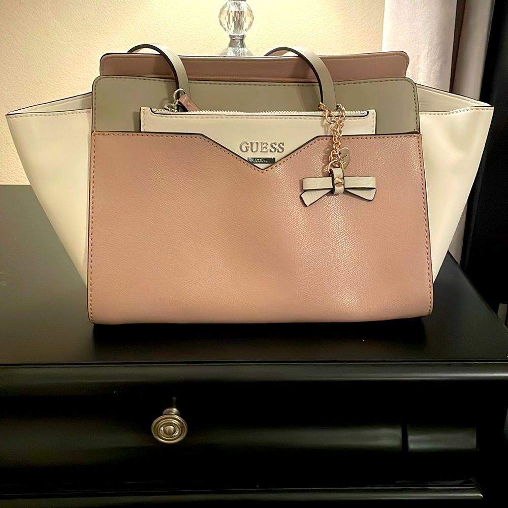Guess white and pink shoulder bag